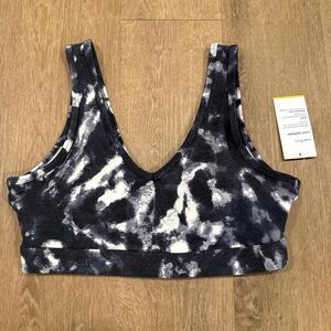 Tie-dye v-neck sports bra Size M NWT